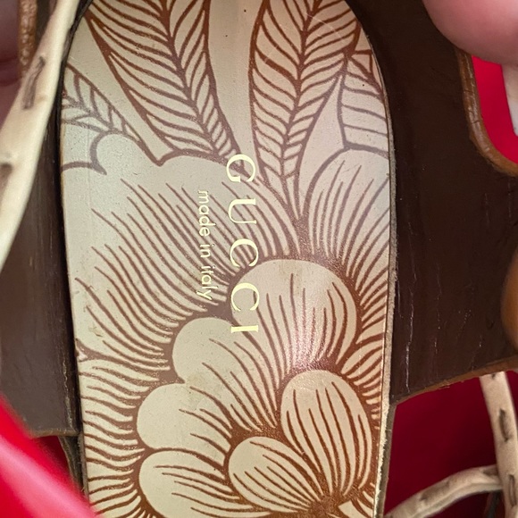 ♥️SOLD♥️Gucci leather sandals in brown/beige - Picture 6 of 13